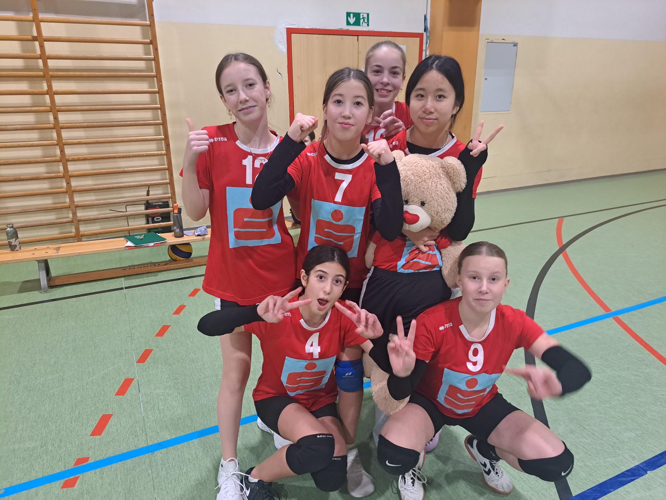 Starke Leistung der Volleyball-Mädels