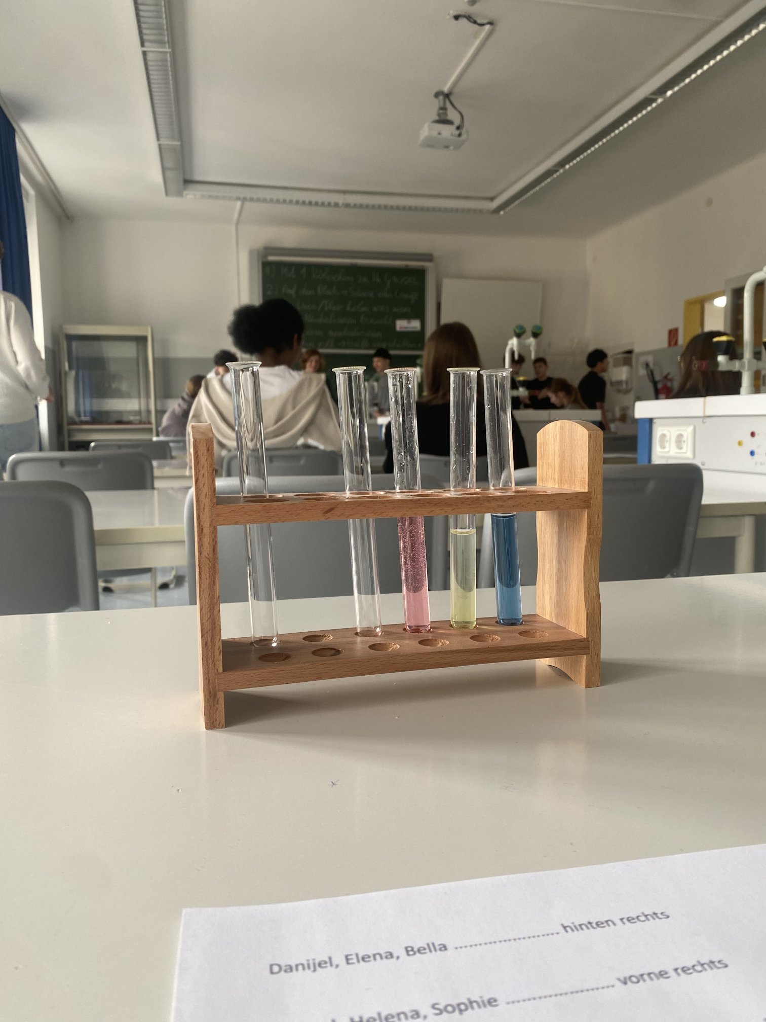 Chemie zum Anfassen in der 4b